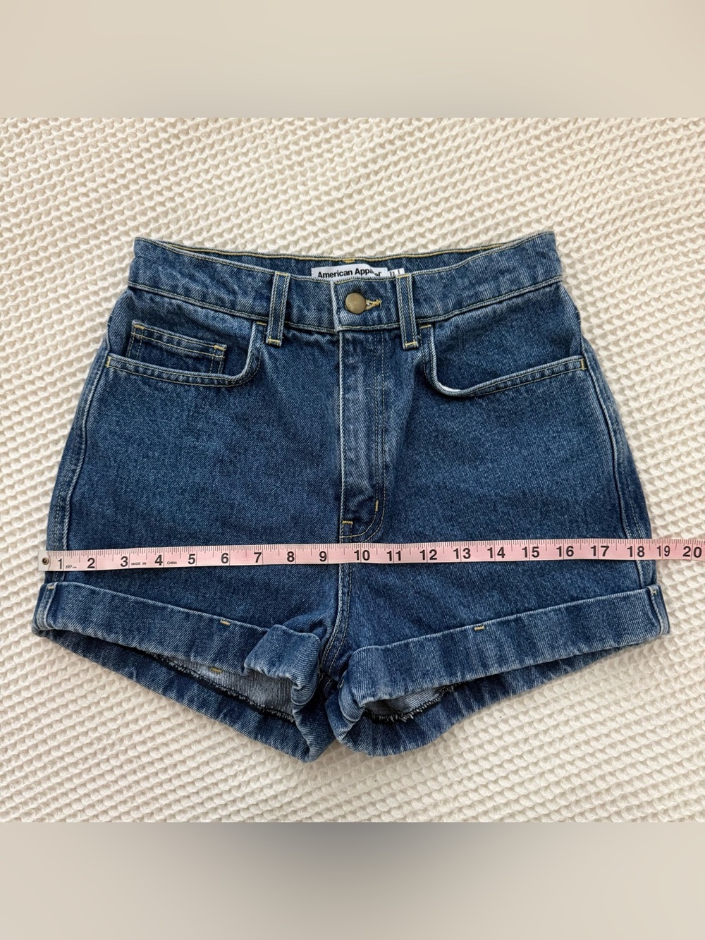 American Apparel High Rise Cuff Light Wash Denim Shorts 27 Classic Preppy Beach - Picture 5 of 7